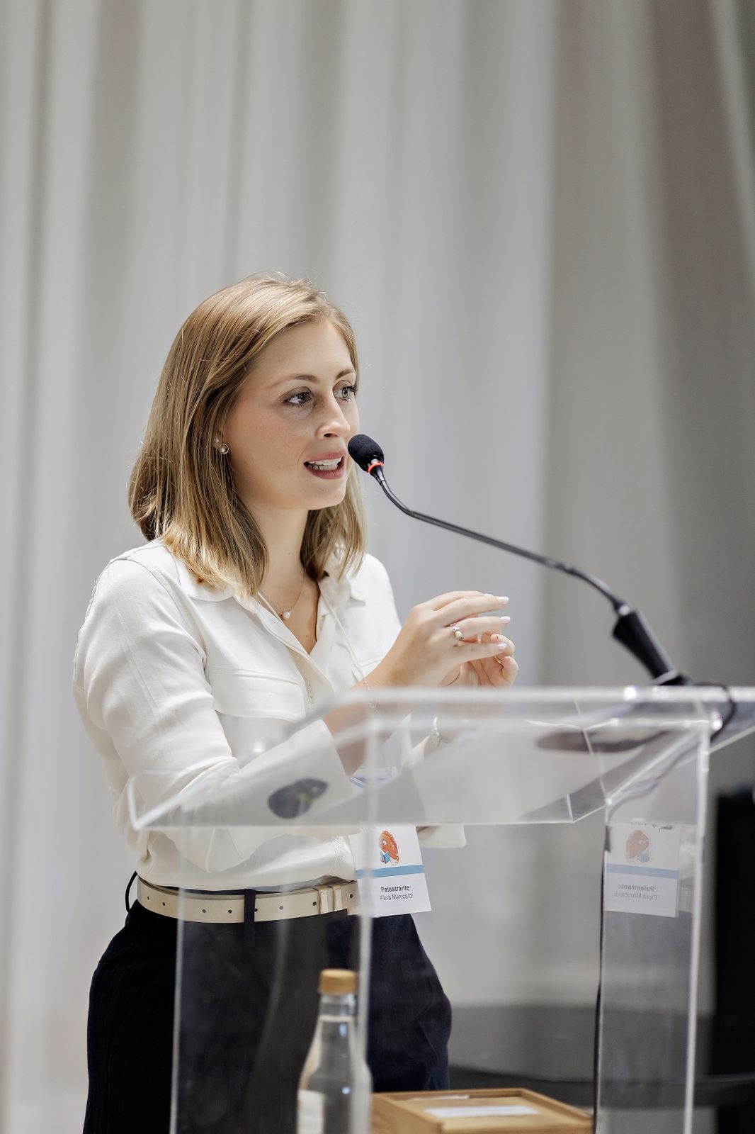 Flora Taube Manicardi